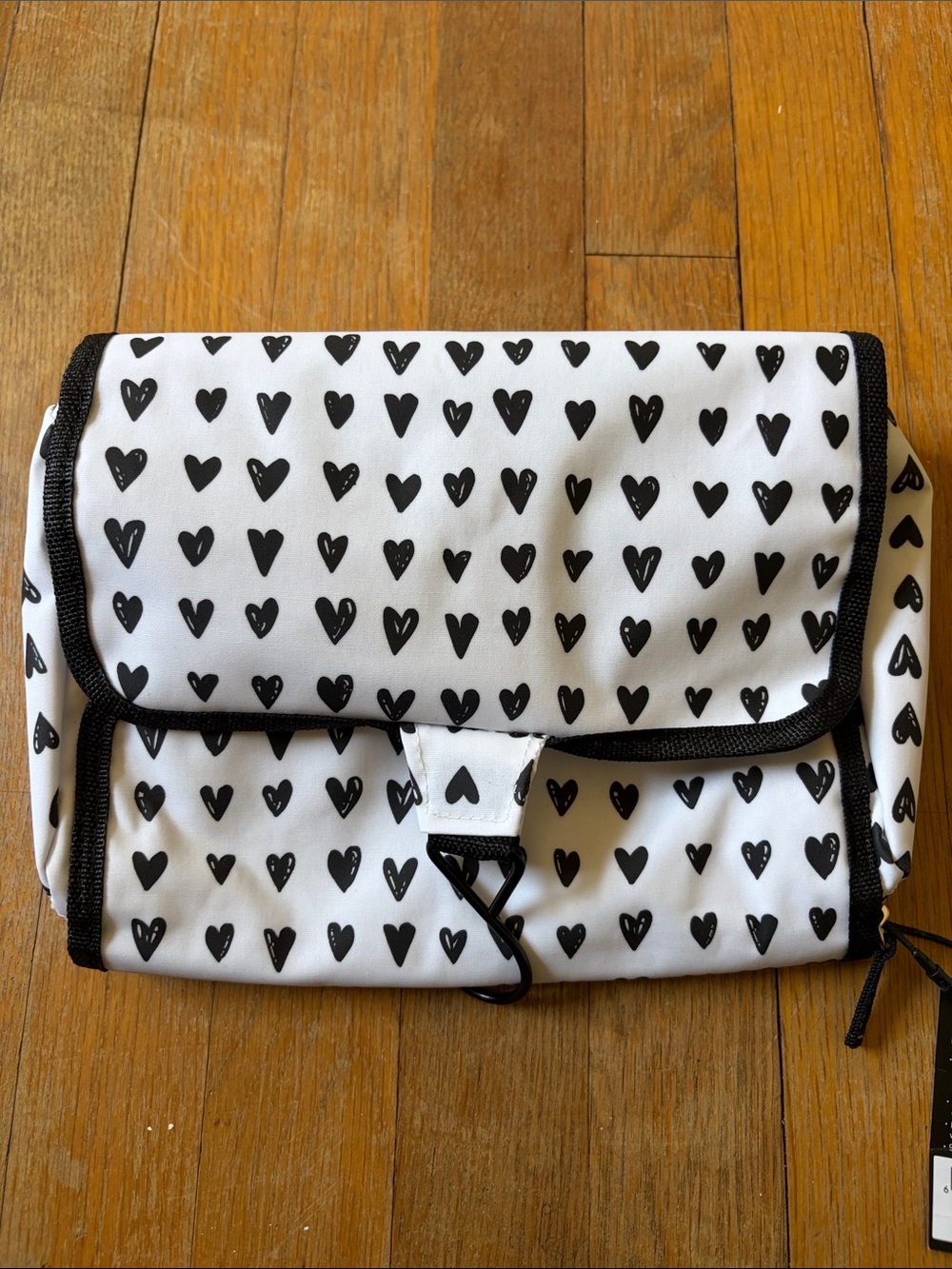 Scout White Cosmetic Bag with Black Heart Print